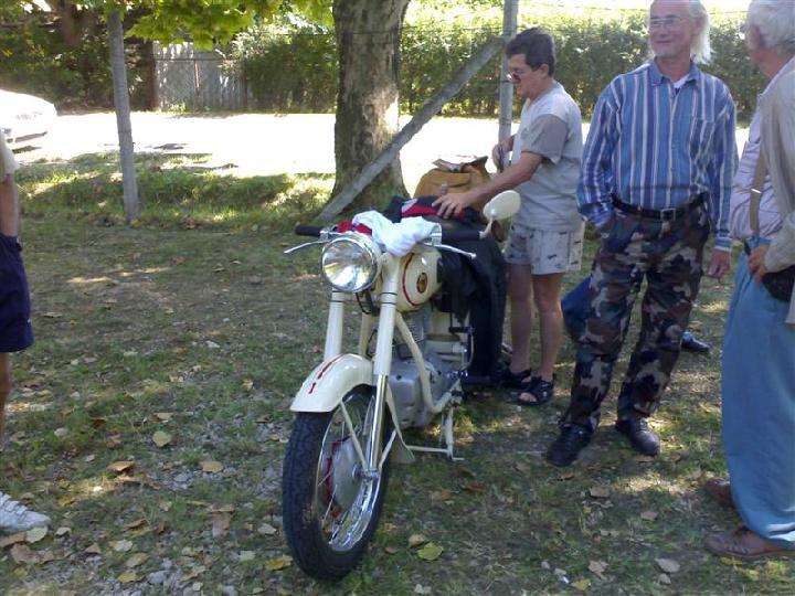 200609102365 (Medium).jpg